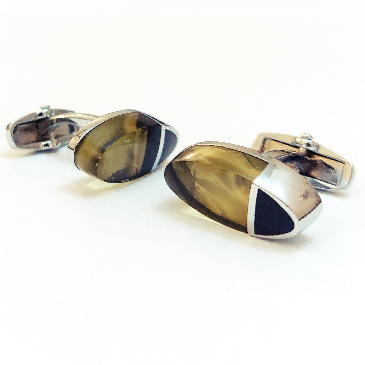 Trendy Men’s Cufflinks